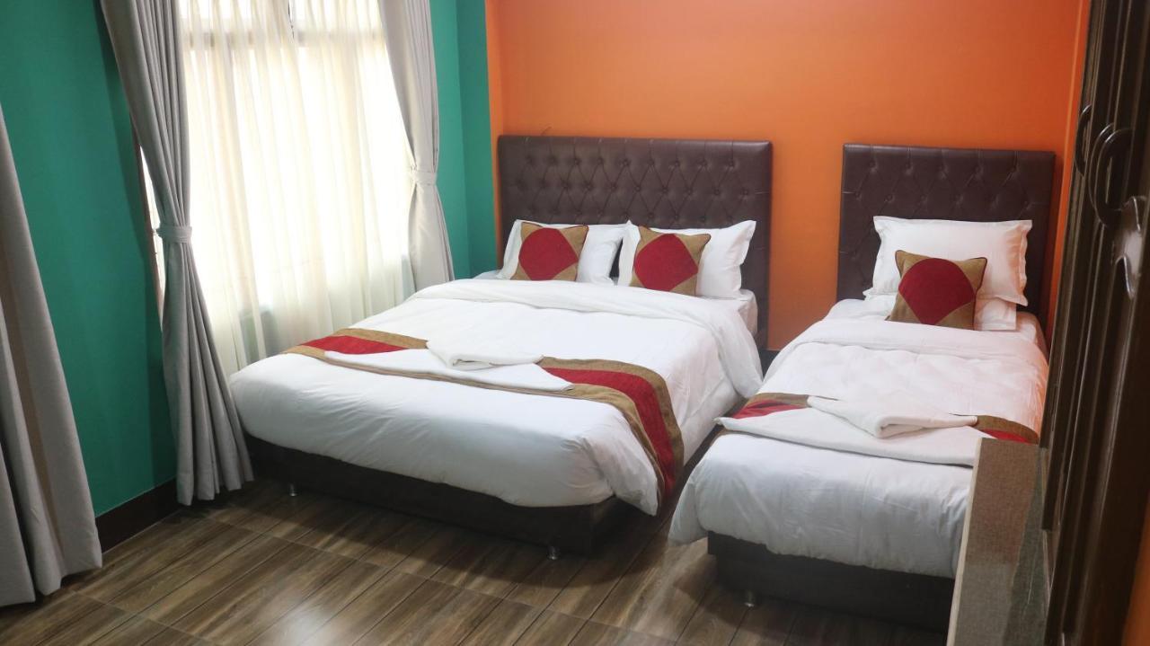 Nepalaya Home Hostel Kathmandu Buitenkant foto