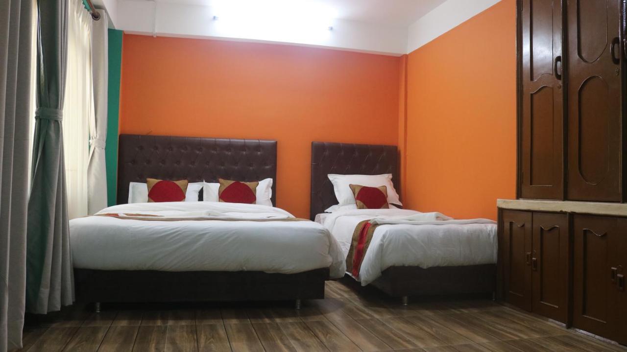 Nepalaya Home Hostel Kathmandu Buitenkant foto